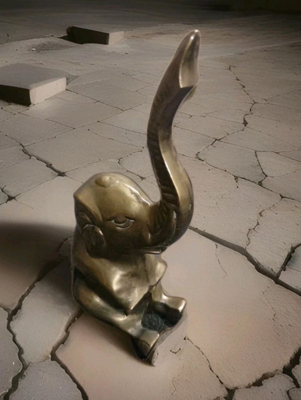Vintage Solid Brass Sitting Trunk-Up Lucky Circus Elephant 7.5" Figurine Natural